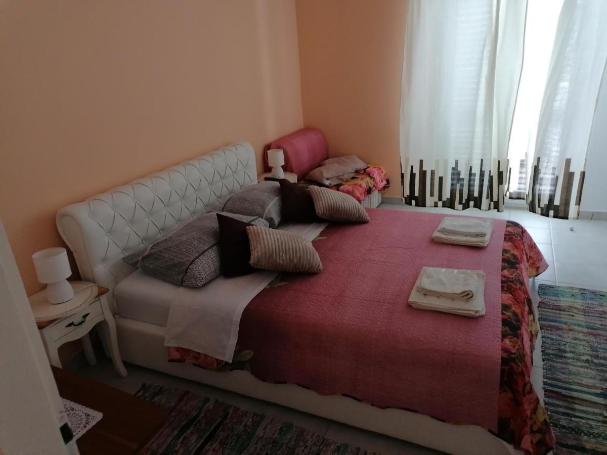 Apartmani Rija 3 Pag Town Exterior foto