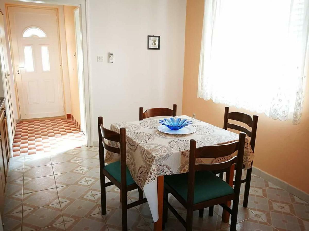 Apartmani Rija 3 Pag Town Exterior foto